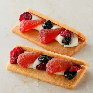 C3, Berrywich, Cookie Sandwiches, Berries & Cream,10 pc for Gift