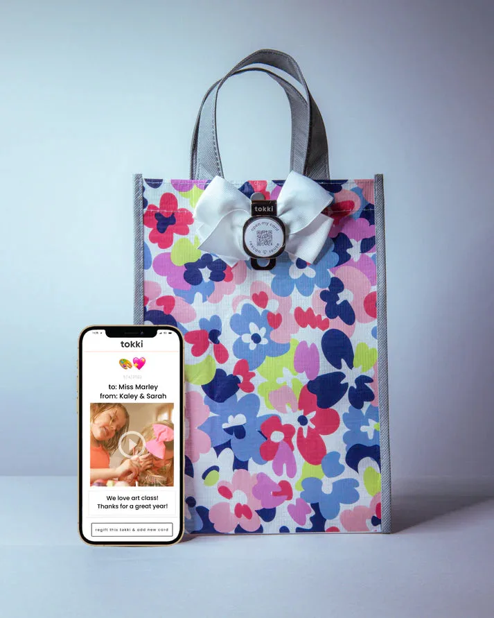 Play | Qr Card + Gift Bag